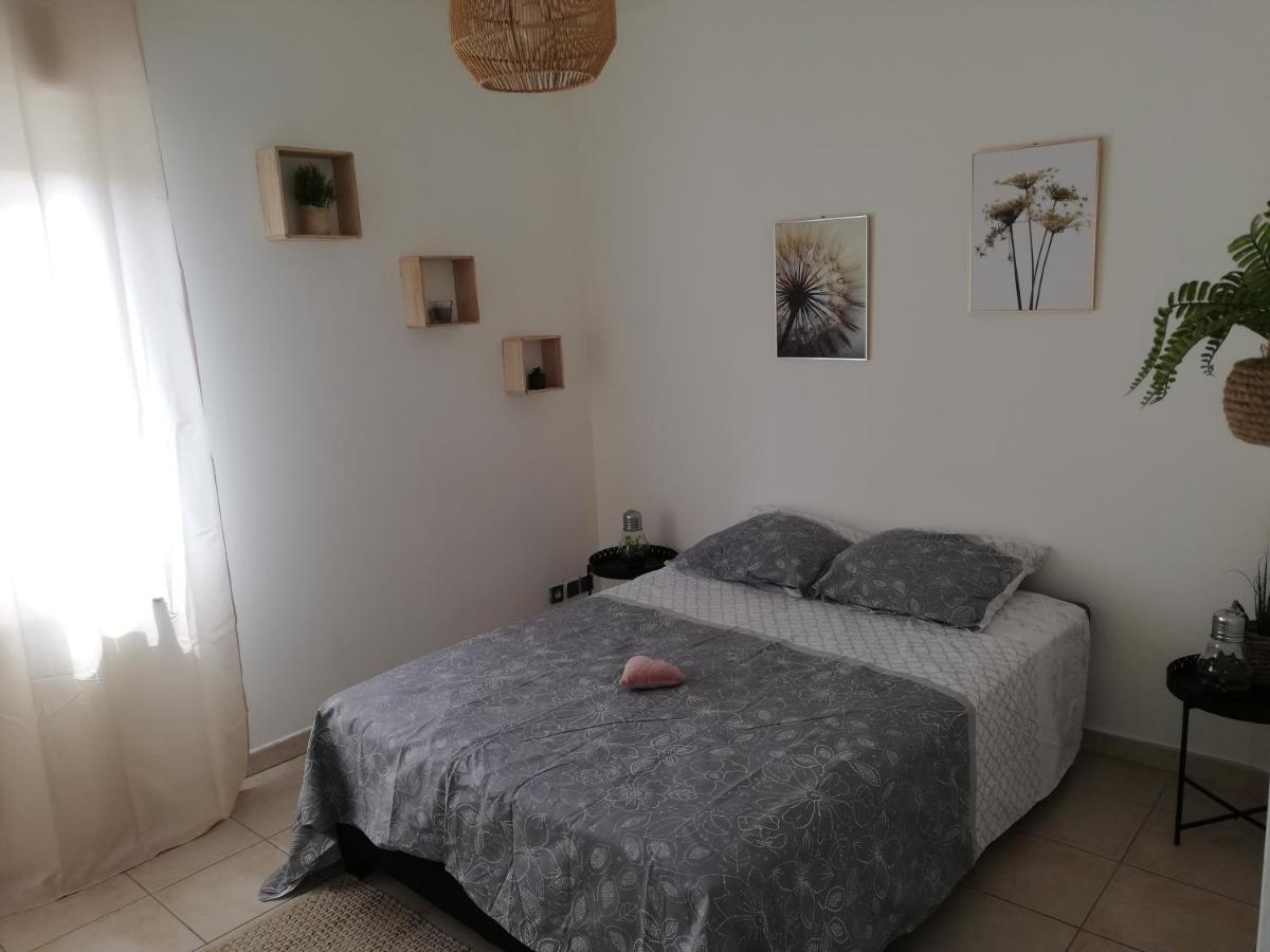 Superbe Appartement De 90M2 A Uzes Super Equipe Avec Garage Et Grand Parking Privatif المظهر الخارجي الصورة
